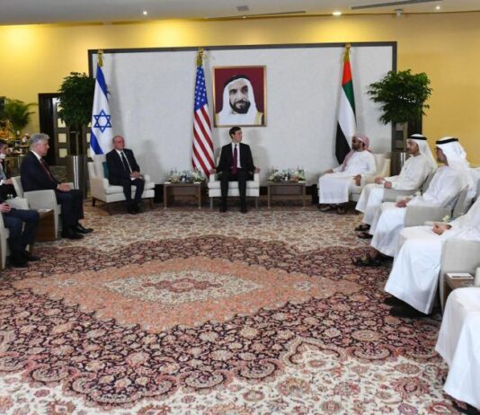 Delegación israelí enviada a los Emiratos Árabes Unidos se reunieron a orar y tocar el shofar