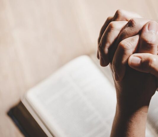 Millones participaron en una oración de más de cinco horas por Colombia