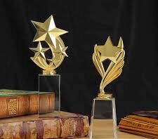 PREMIOS Y RECONOCIMIENTO