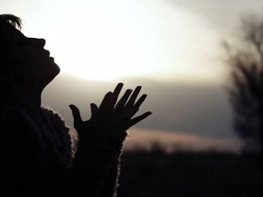 HABLA CON DIOS A CUALQUIER HORA